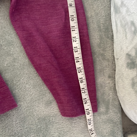 Cold water Creek purplish pink 50% wool V type neckline sweater - Picture 9 of 14